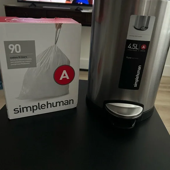 Simplehuman Silver Steel Pedal Bin - 4.5L - Picture 6 of 6